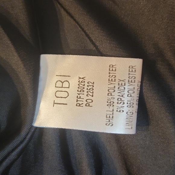 Black and White Checkard Peplum Backless Top - Picture 9 of 9